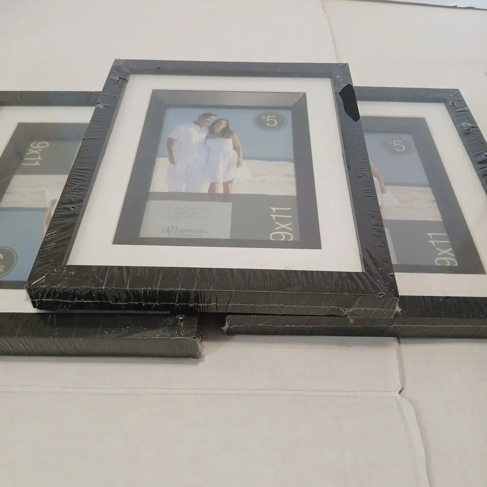 Lot Of 5 Picture Frames 3-Black 9×11(New) 2- VTG CERAMIC Russ BERRIE 5×4(used)